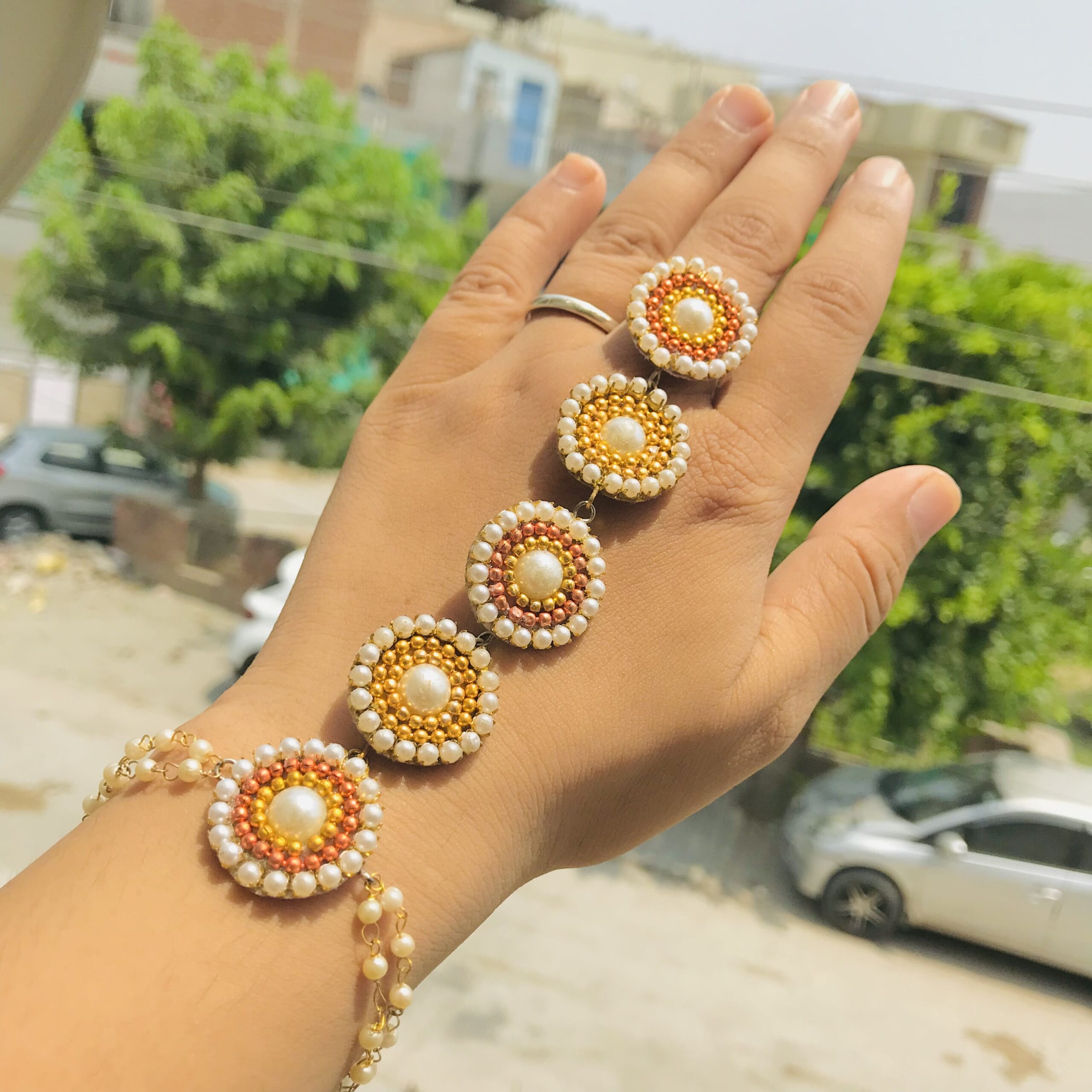 Maanika Hathphool (pair) - Image 2