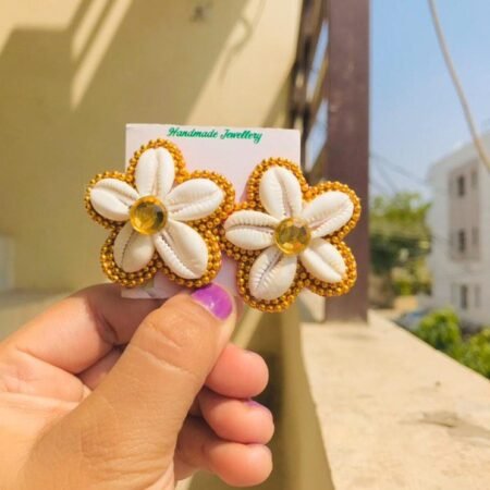 Mini Shell Flower